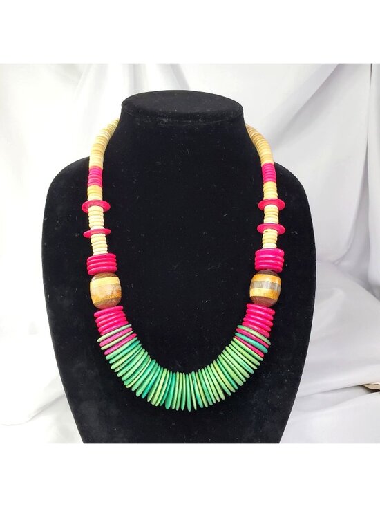 Jewelry - VTG Chunky Wooden Necklace Multicolor Disk Beads Boho Hippie jewelry Green Pink